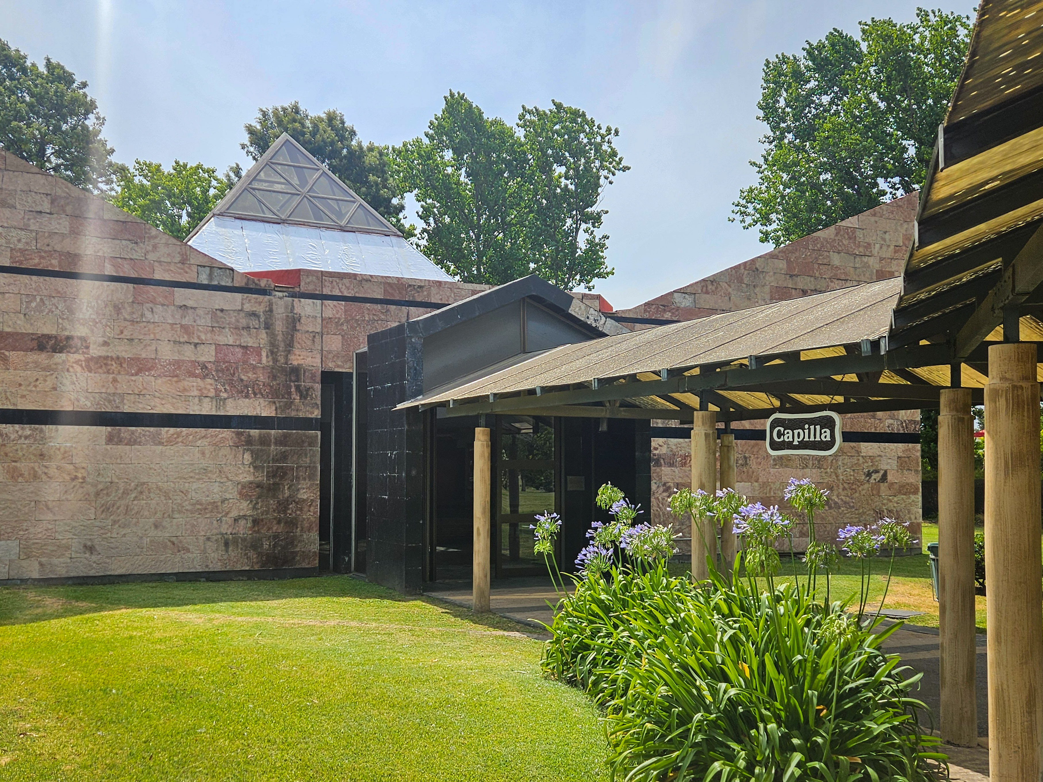Capilla Cementerio Las Praderas